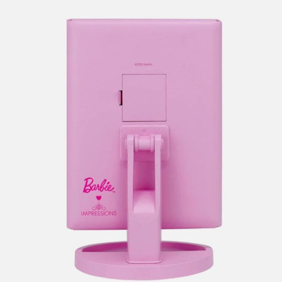Barbie 🌴  Trifold LED Tri-Tone Makeup Mirror with Magnifiction NWT - Picture 3 of 13